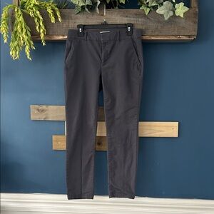 LOFT Ann Taylor Modern Chino Pants. Charcoal. Size 6. EUC